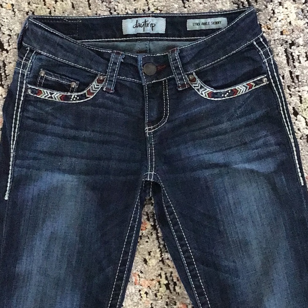 DAYTRIP Jeans! 👖 - Picture 3 of 6
